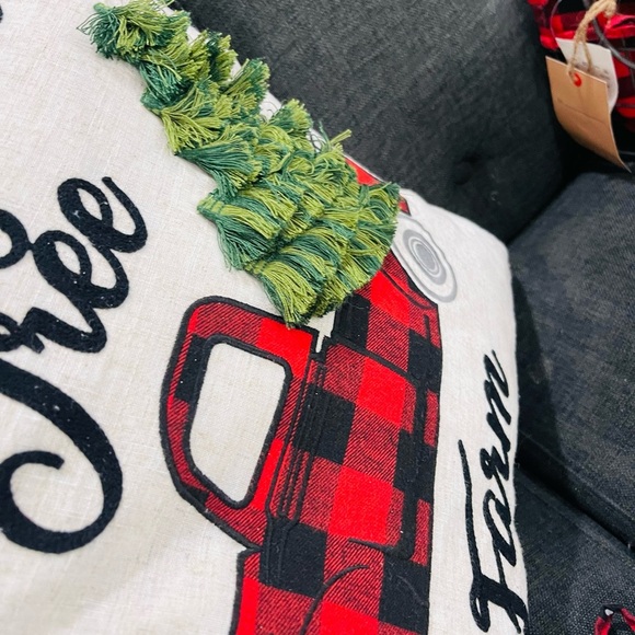 NEW Buffalo Plaid Red Black Christmas Decorations Bundle Set Stockings Basket - Picture 4 of 6